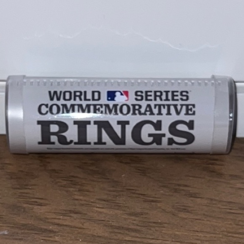 St. Louis Cardinals Commemorative 2011 Champions Ring - Picture 10 of 10